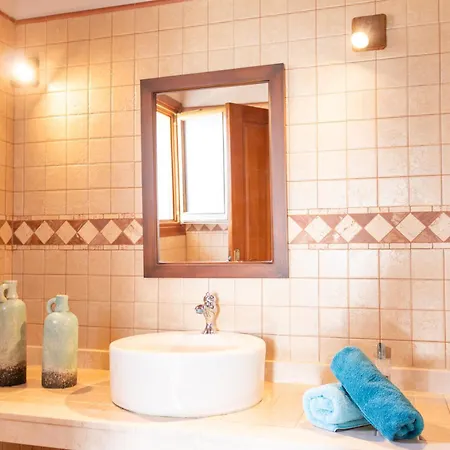 Villa Idyllische Natur-finca Mit 12m Pool & Meerblick *